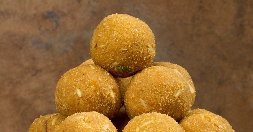 besan ladoo recipe 